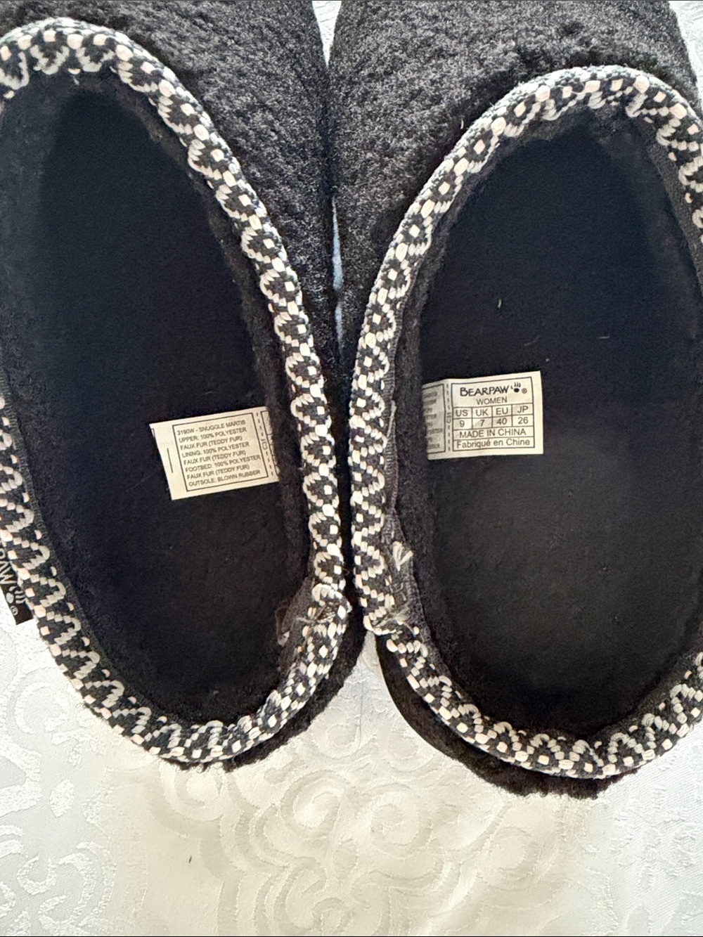 Bearpaw Cozy Black Sherpa Slip-On - Picture 9 of 16